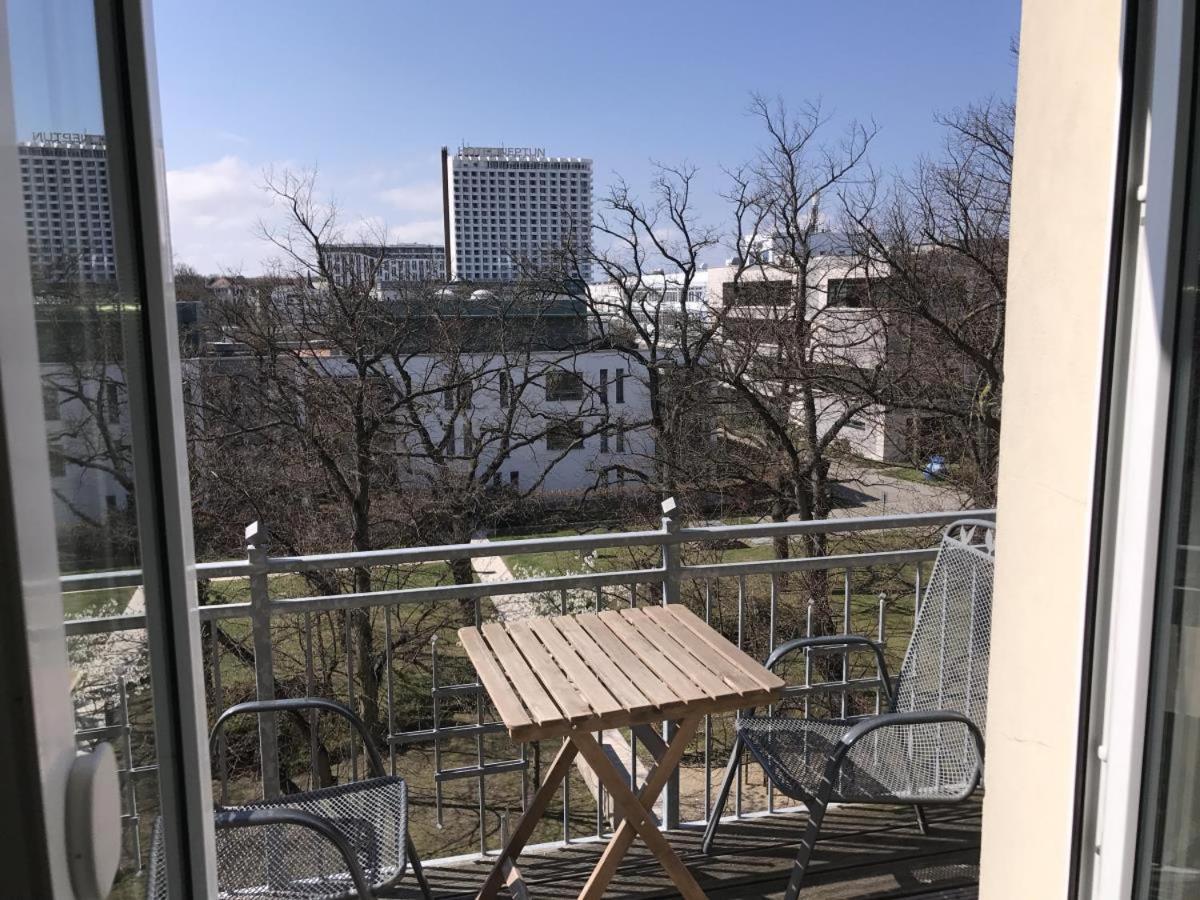 ロストックCharlotte, Direkt Am Kurparkアパートメント エクステリア 写真